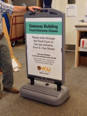 vcu medical center entrance closure sign