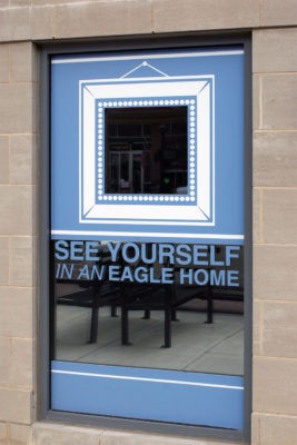 eagle home window decal display