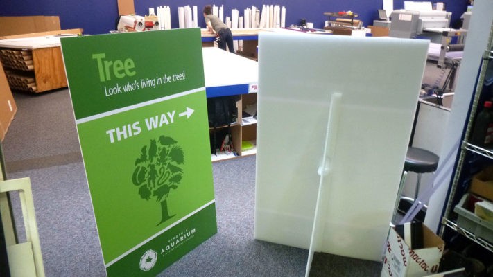 corrugated plastic standees for virginia aquarium
