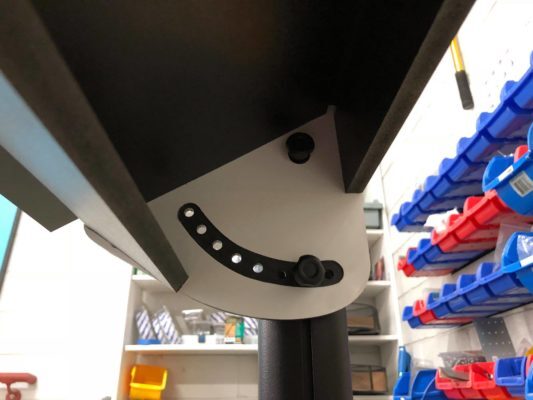 table height adjustment knob