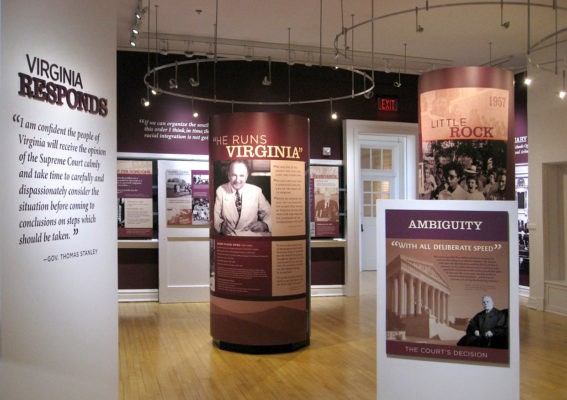 exhibit displays, floor stands and vinyl wall graphics